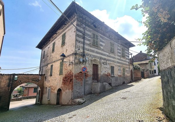 casa indipendente in vendita a Nizza Monferrato