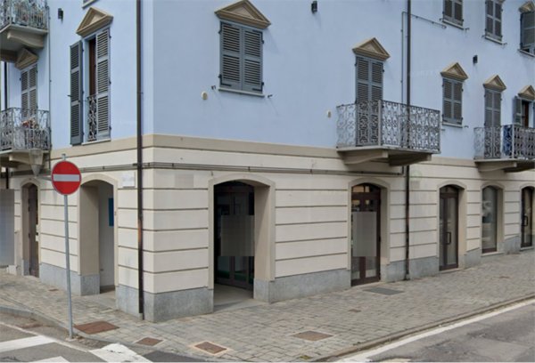 negozio in vendita a Nizza Monferrato