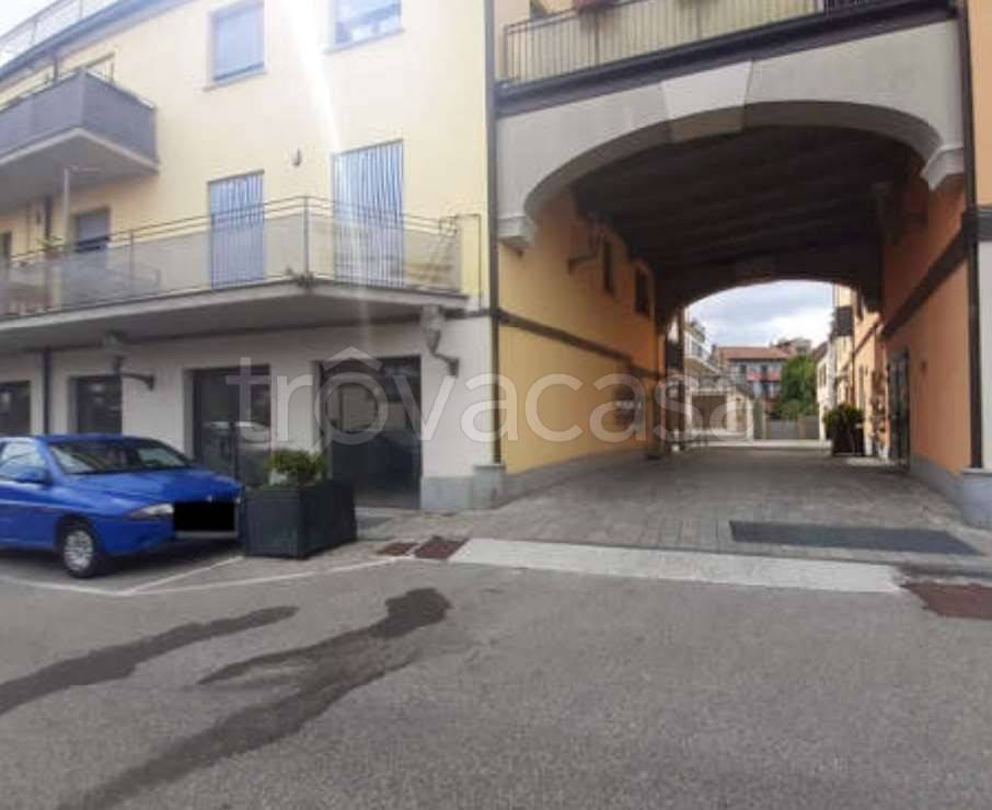 locale di sgombero in vendita a Nizza Monferrato