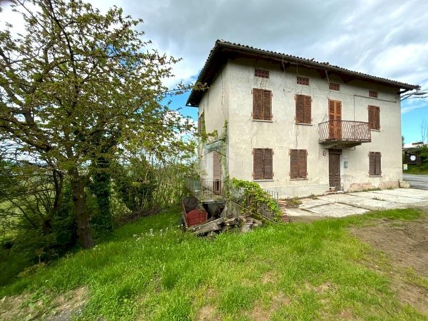 casa indipendente in vendita a Nizza Monferrato in zona San Michele