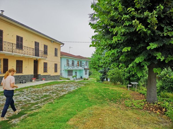 casale in vendita a Nizza Monferrato