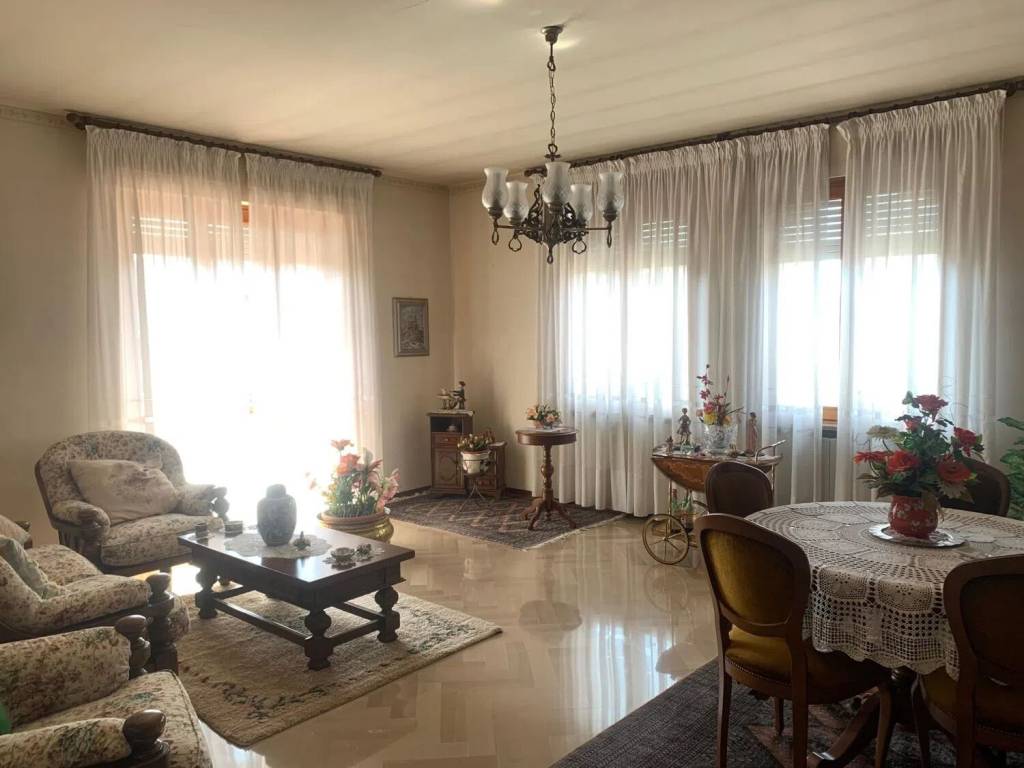 appartamento in vendita a Nizza Monferrato