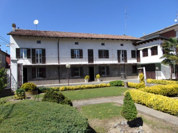 casa indipendente in vendita a Nizza Monferrato