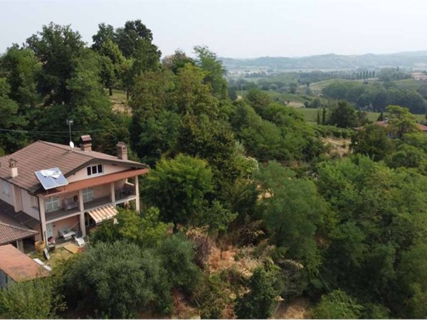 casa indipendente in vendita a Nizza Monferrato