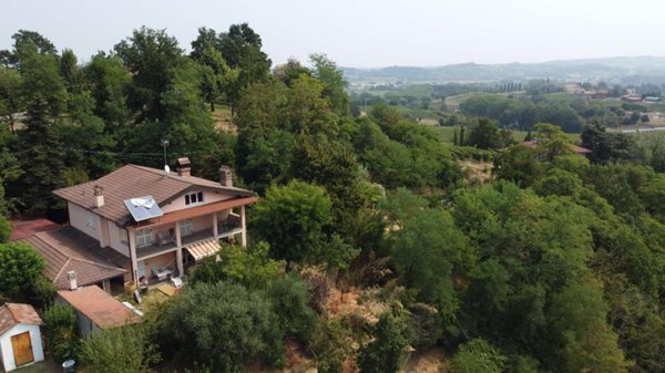 casa indipendente in vendita a Nizza Monferrato