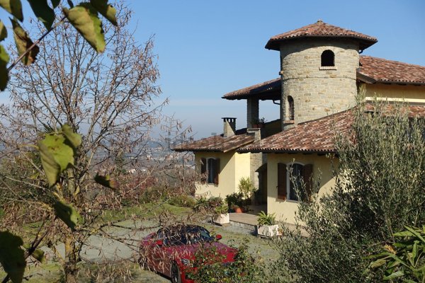 casa indipendente in vendita a Nizza Monferrato