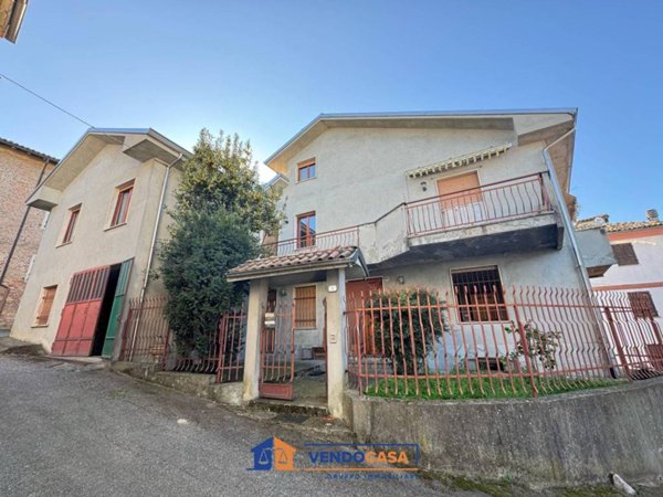 casa indipendente in vendita a Nizza Monferrato