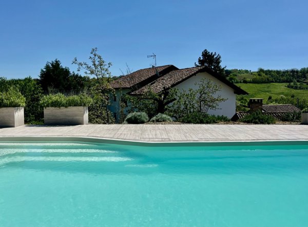 casale in vendita a Nizza Monferrato