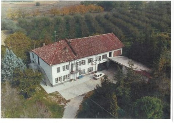 casa indipendente in vendita a Nizza Monferrato