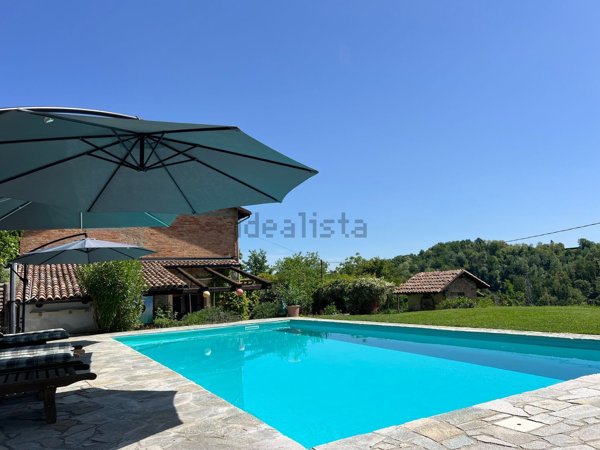 casale in vendita a Nizza Monferrato