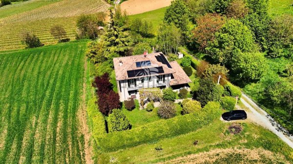 casale in vendita a Nizza Monferrato