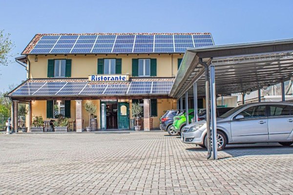 negozio in vendita a Nizza Monferrato