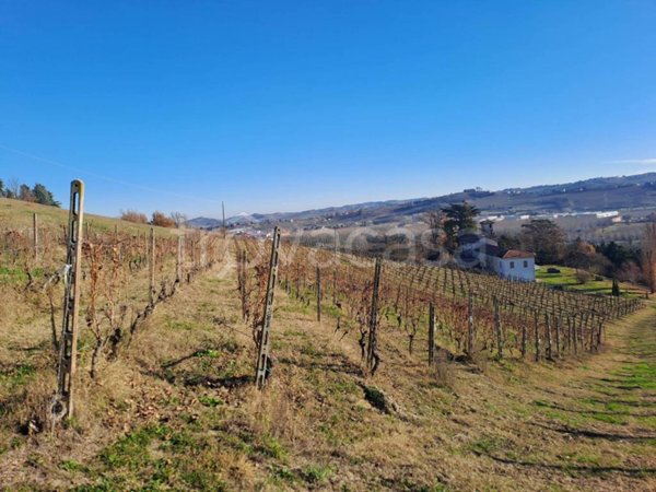 casa indipendente in vendita a Nizza Monferrato