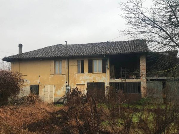 casa indipendente in vendita a Nizza Monferrato