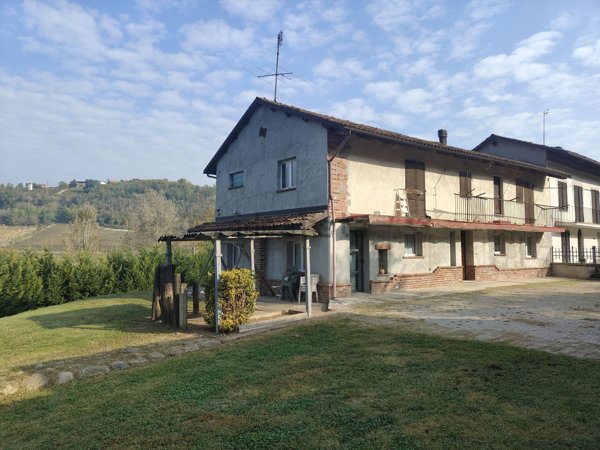 casale in vendita a Nizza Monferrato