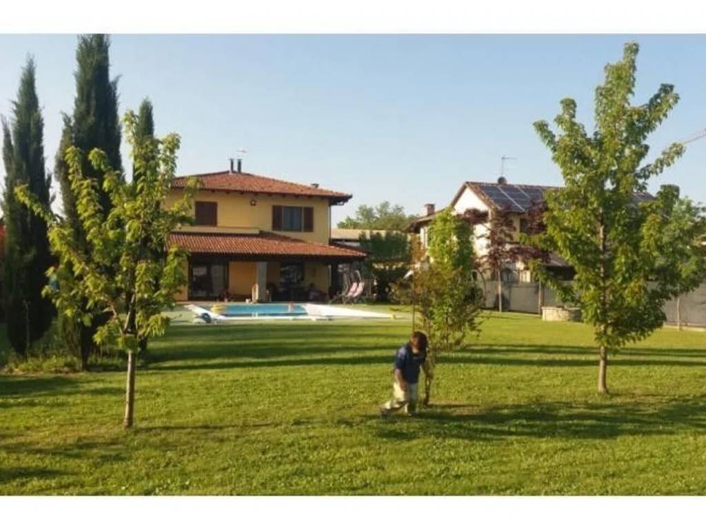 casa indipendente in vendita a Nizza Monferrato