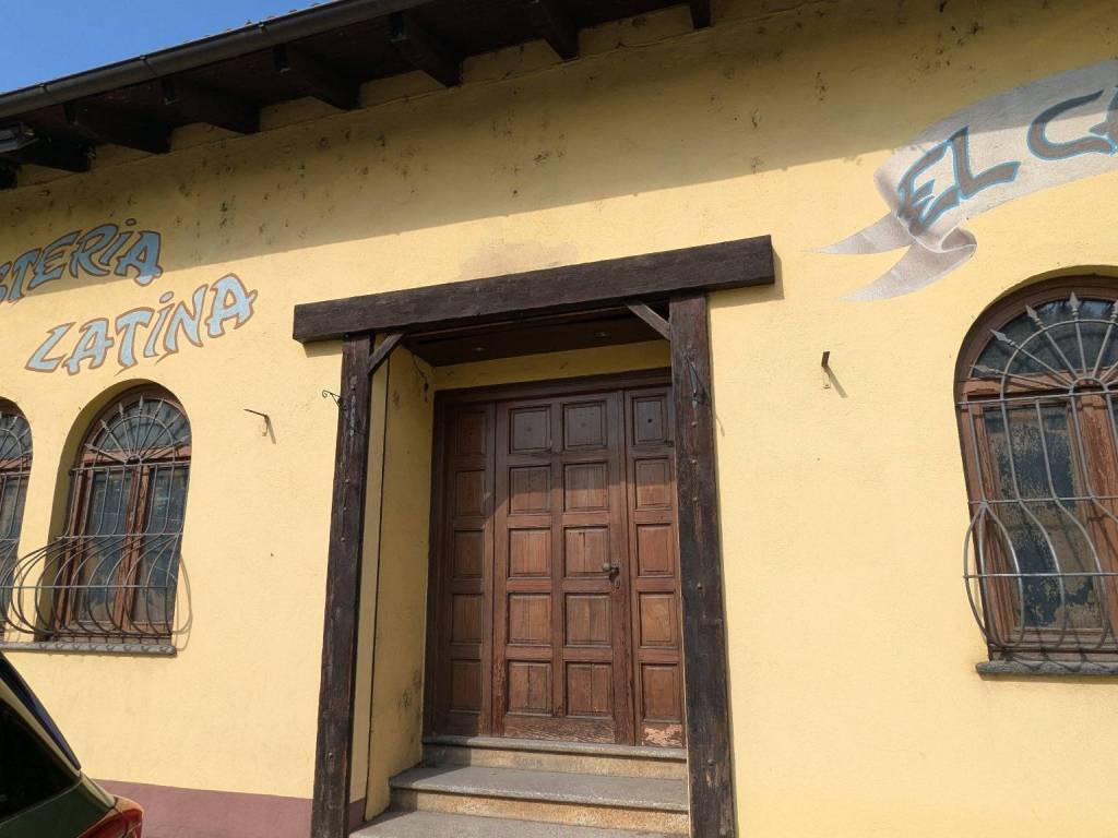 negozio in vendita a Nizza Monferrato