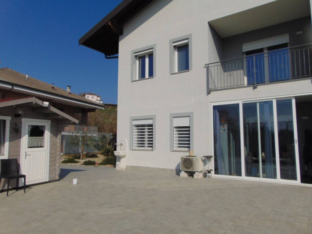 appartamento in vendita a Nizza Monferrato