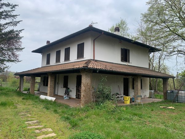 casa indipendente in vendita a Nizza Monferrato