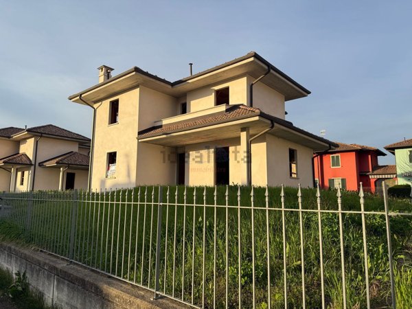 casa indipendente in vendita a Nizza Monferrato