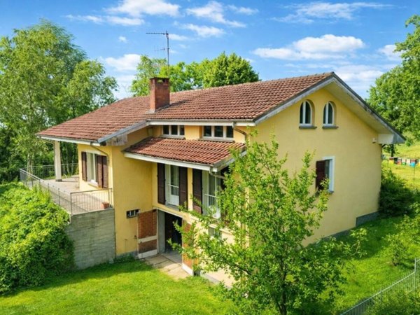 casa indipendente in vendita a Nizza Monferrato