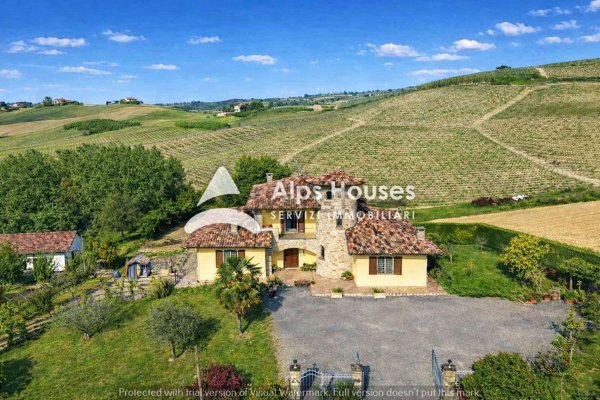 casa indipendente in vendita a Nizza Monferrato