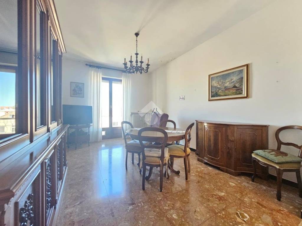 appartamento in vendita a Nizza Monferrato