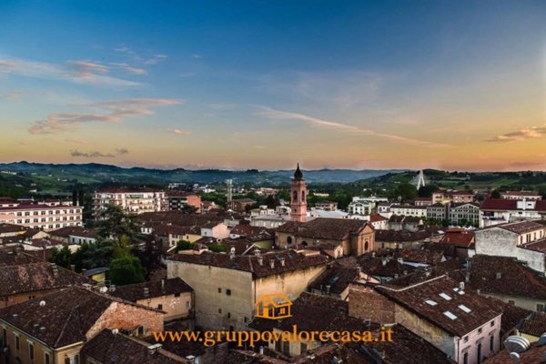 casa indipendente in vendita a Nizza Monferrato