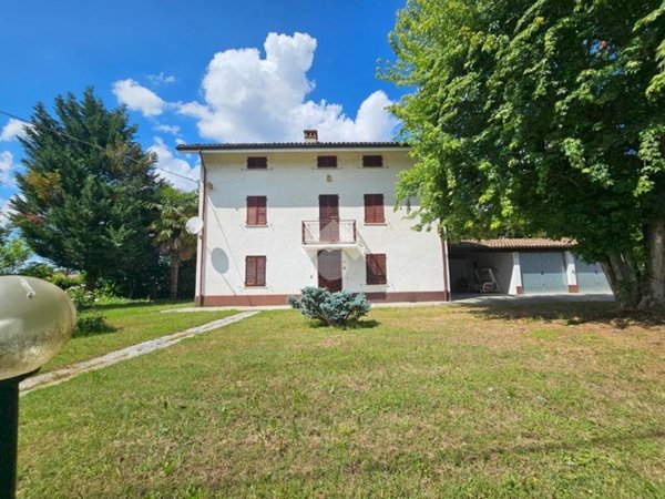 casa indipendente in vendita a Nizza Monferrato in zona San Nicolao