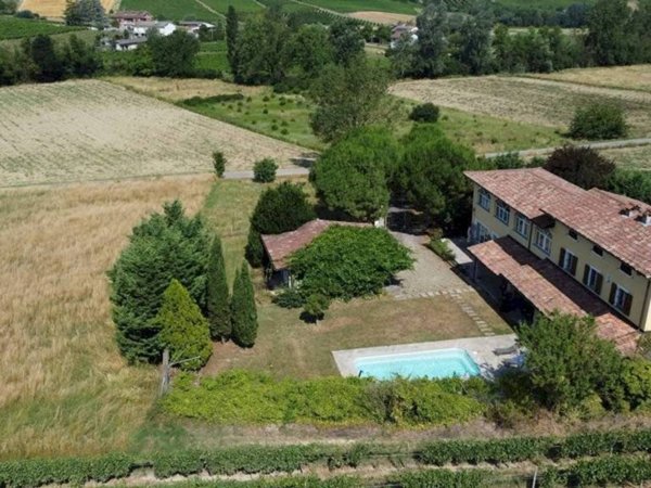 casale in vendita a Nizza Monferrato in zona Volta