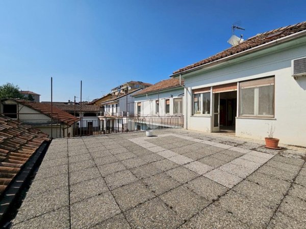 casa semindipendente in vendita a Nizza Monferrato in zona San Michele