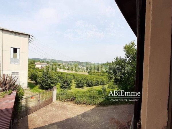 casa indipendente in vendita a Nizza Monferrato in zona San Michele