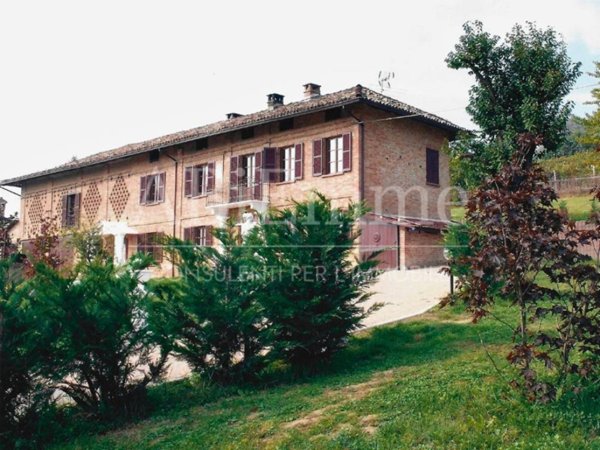 casa indipendente in vendita a Nizza Monferrato