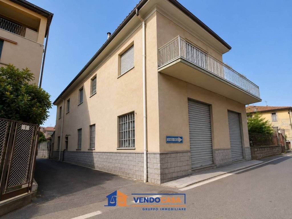 casa indipendente in vendita a Nizza Monferrato in zona San Michele