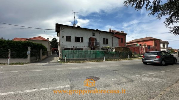 casa indipendente in vendita a Nizza Monferrato