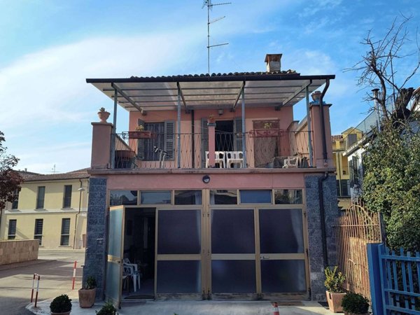 casa indipendente in vendita a Nizza Monferrato in zona San Michele