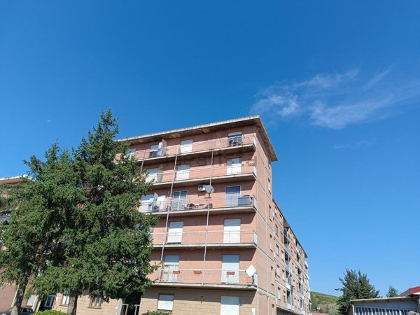 appartamento in vendita a Nizza Monferrato in zona Bricco