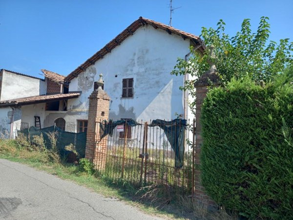 casa indipendente in vendita a Nizza Monferrato in zona San Michele