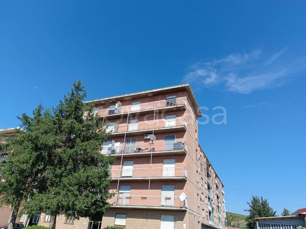 appartamento in vendita a Nizza Monferrato in zona Bricco