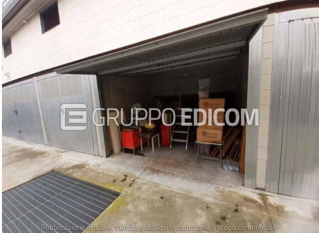 box auto in vendita a Nizza Monferrato