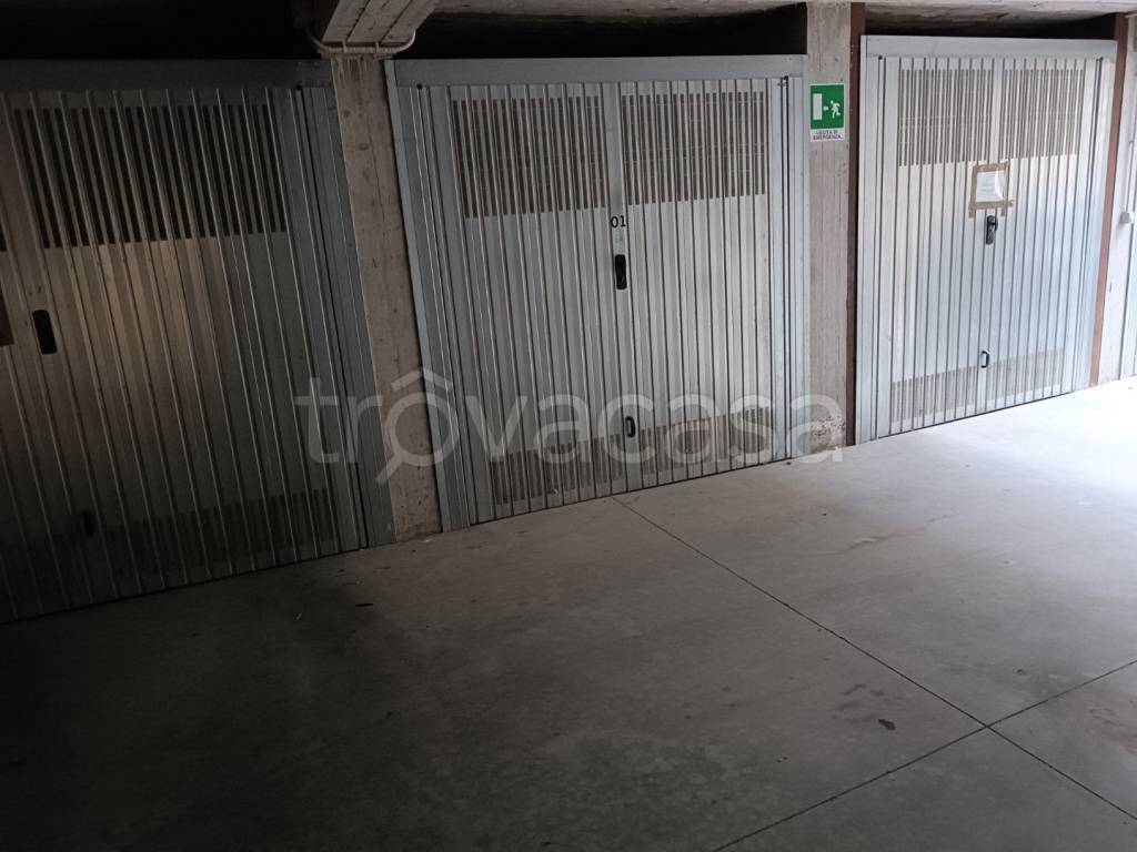 box auto in vendita a Nizza Monferrato in zona San Michele