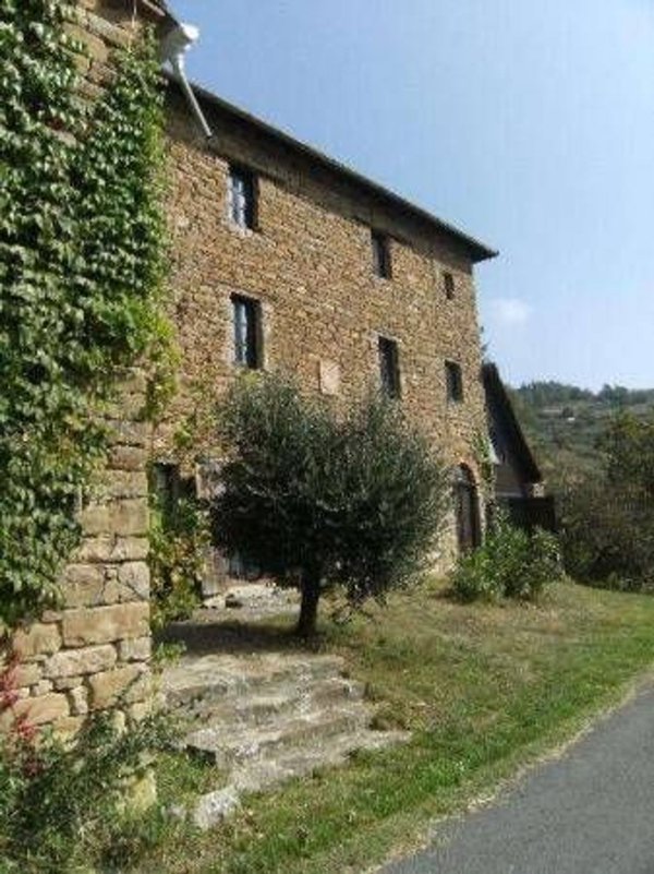 casale in vendita ad Olmo Gentile
