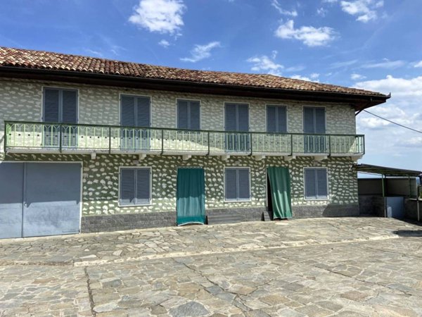 casa indipendente in vendita a Passerano Marmorito