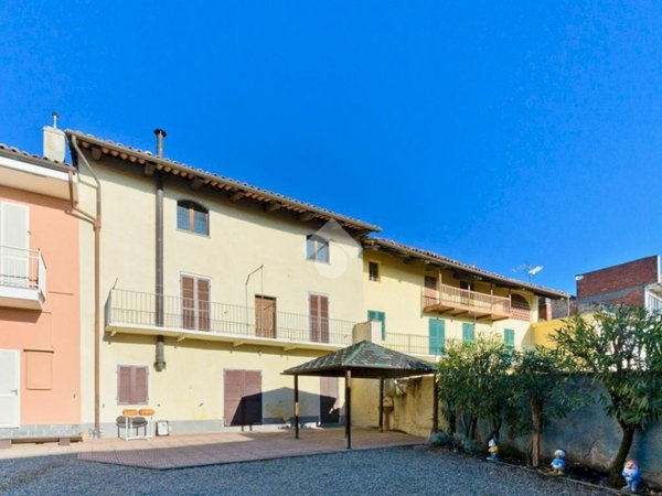 casa indipendente in vendita a Passerano Marmorito