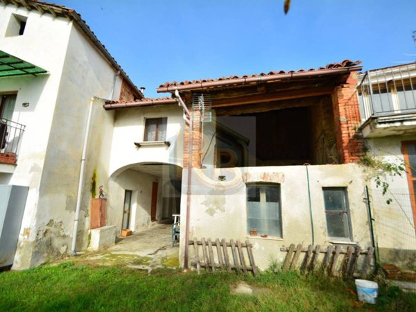 casa indipendente in vendita a Passerano Marmorito