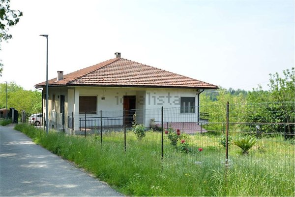 casa indipendente in vendita a Passerano Marmorito