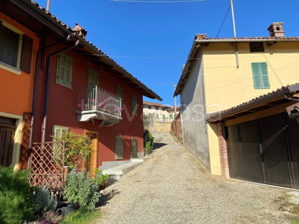 appartamento in vendita a Passerano Marmorito