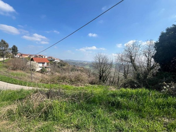 casa indipendente in vendita a Passerano Marmorito