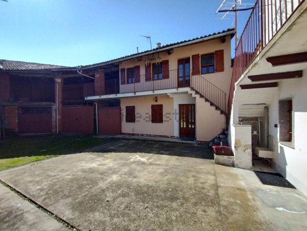 appartamento in vendita a Passerano Marmorito