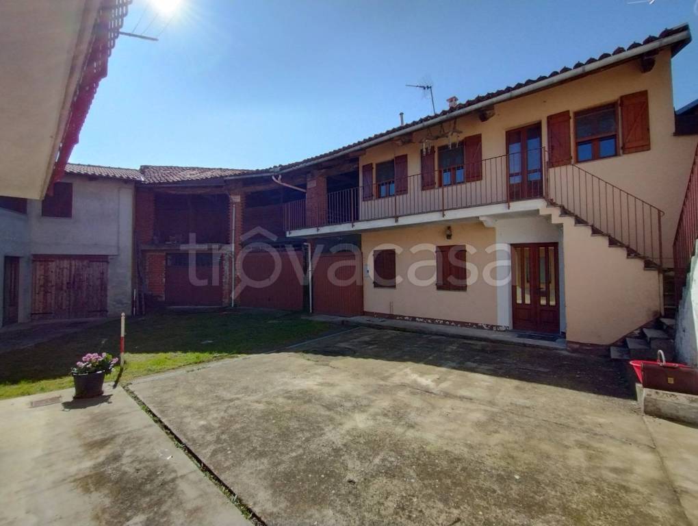 casa indipendente in vendita a Passerano Marmorito